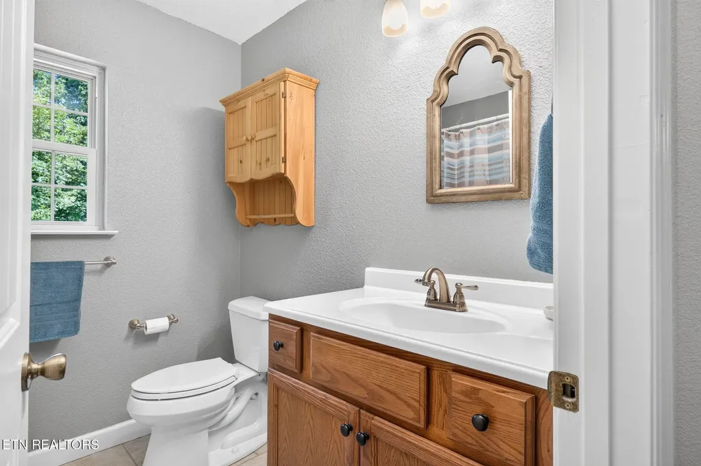 1007 Parkstown Extension Wilder TN 38589