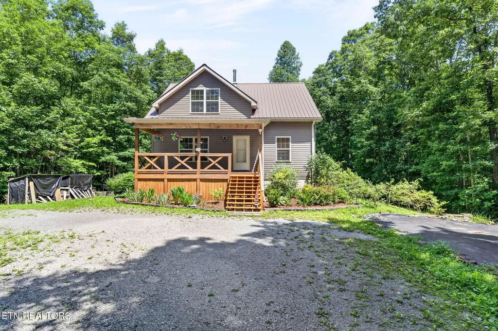 1007 Parkstown Extension Wilder TN 38589
