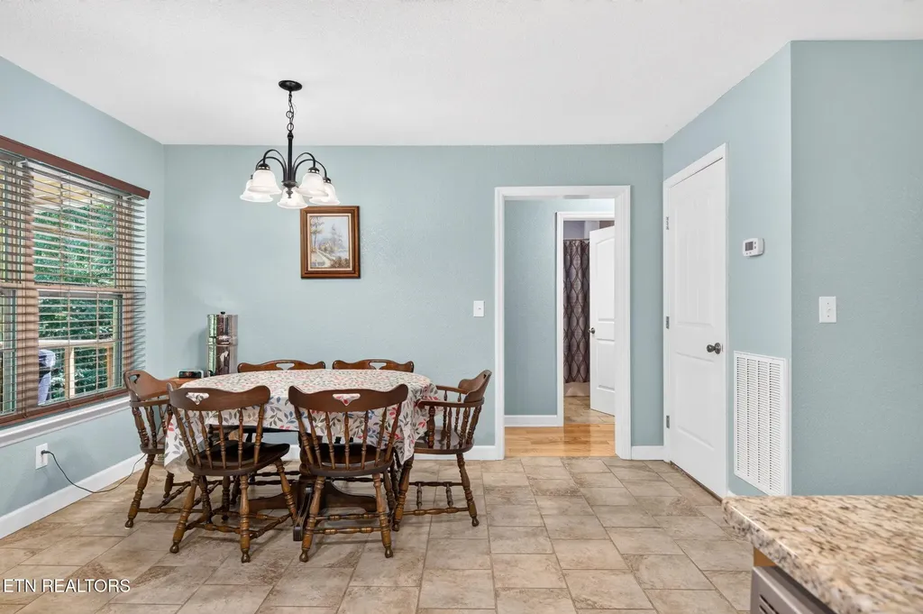 1007 Parkstown Extension Wilder TN 38589