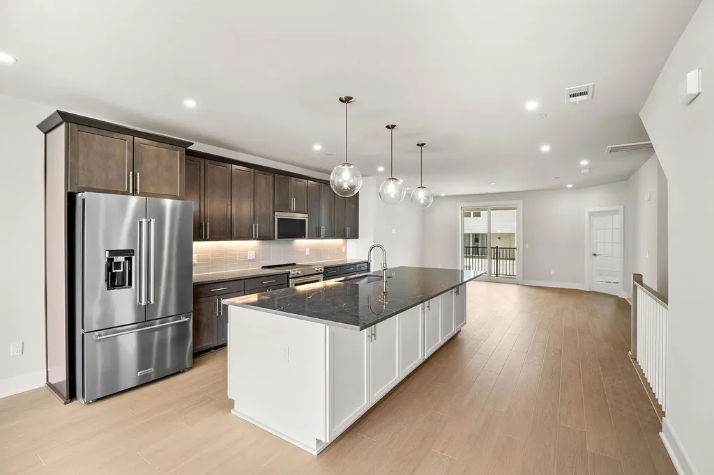 828 42nd Ave, N Nashville TN 37209