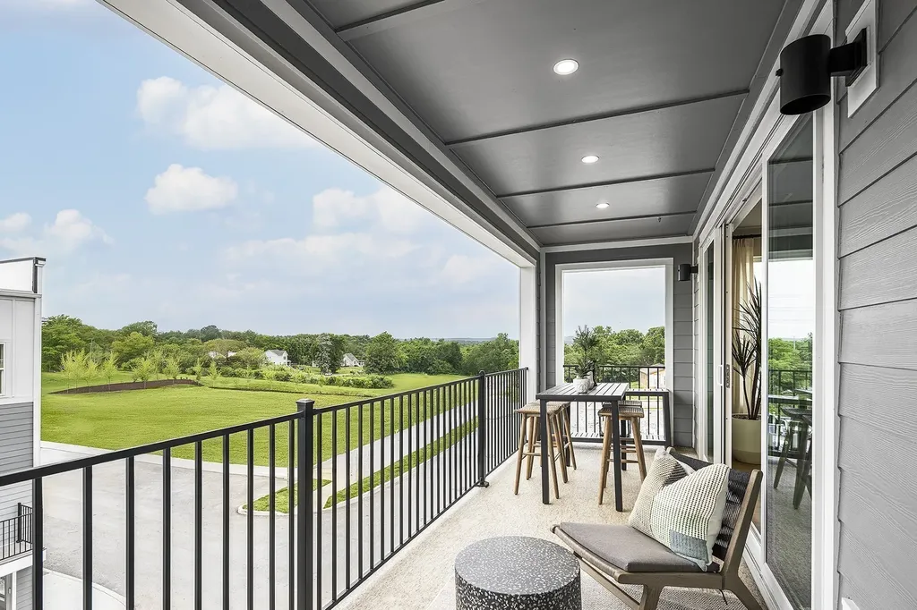 828 42nd Ave, N Nashville TN 37209