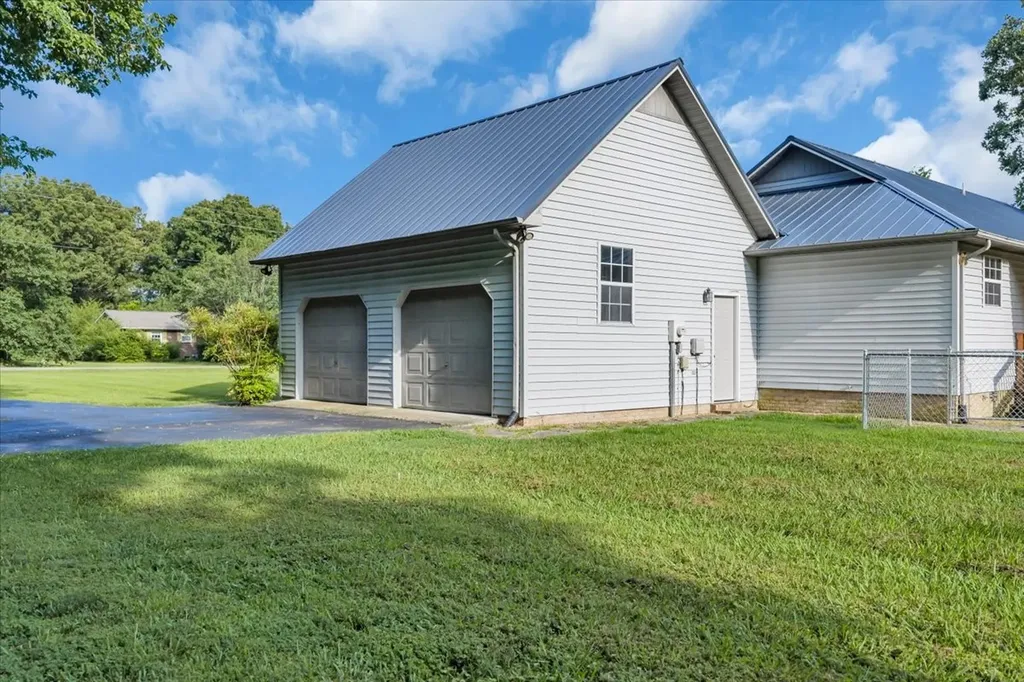 861 Circle Drive Manchester TN 37355
