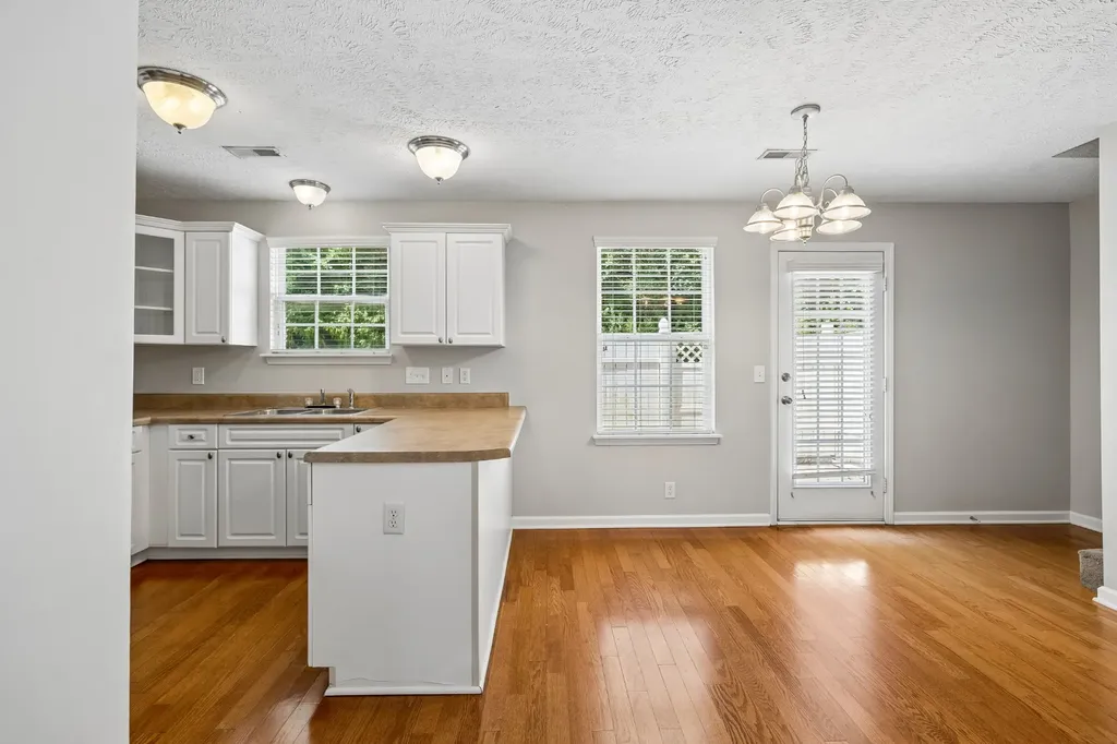 2120 Lebanon Pike Nashville TN 37210