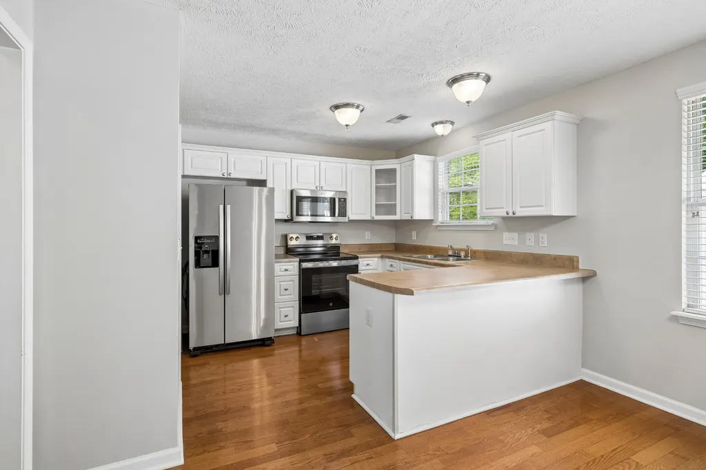 2120 Lebanon Pike Nashville TN 37210