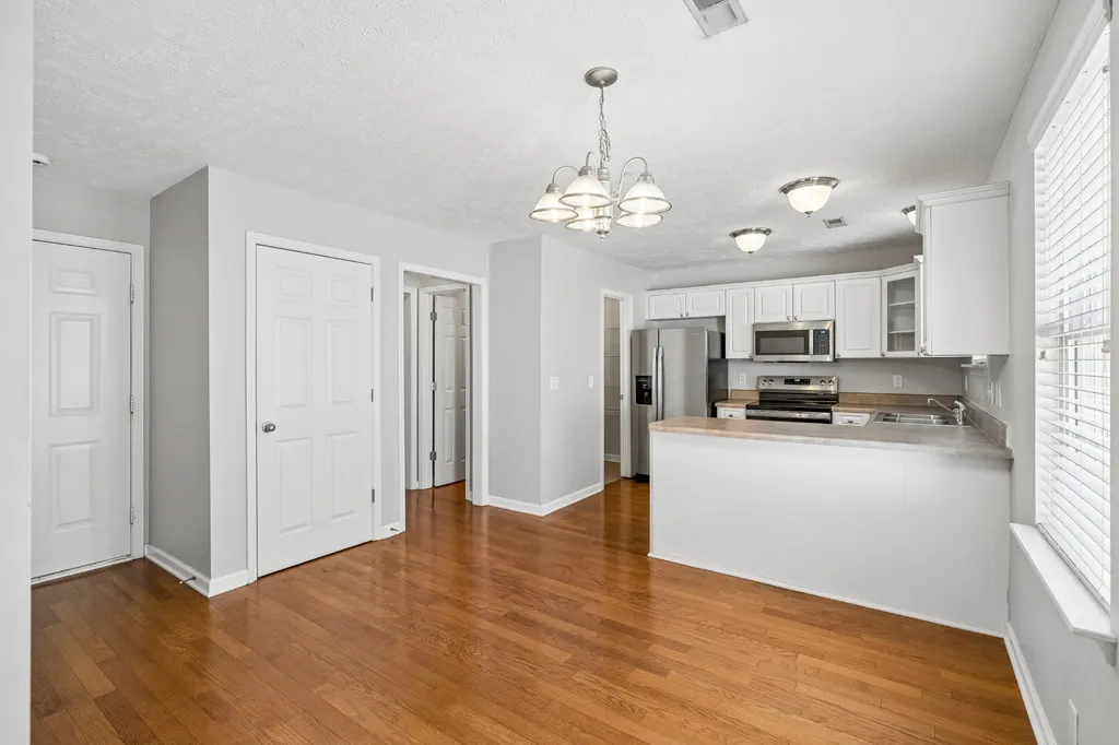 2120 Lebanon Pike Nashville TN 37210