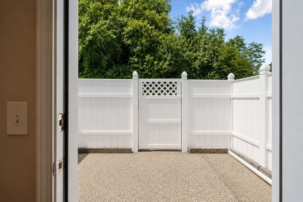 2120 Lebanon Pike Nashville TN 37210