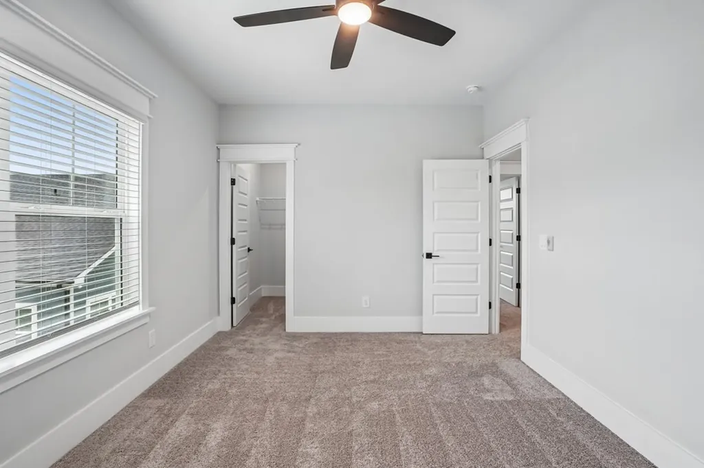 621 Silver Trace White House TN 37188