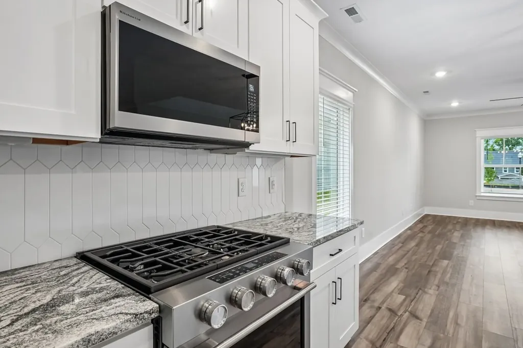 621 Silver Trace White House TN 37188