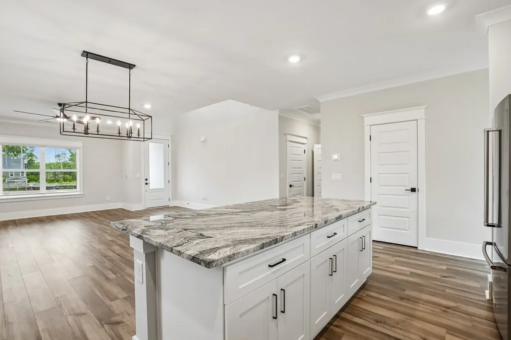 621 Silver Trace White House TN 37188