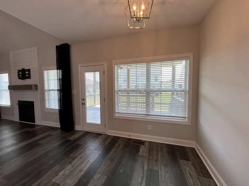 557 Dexter Drive Clarksville TN 37043