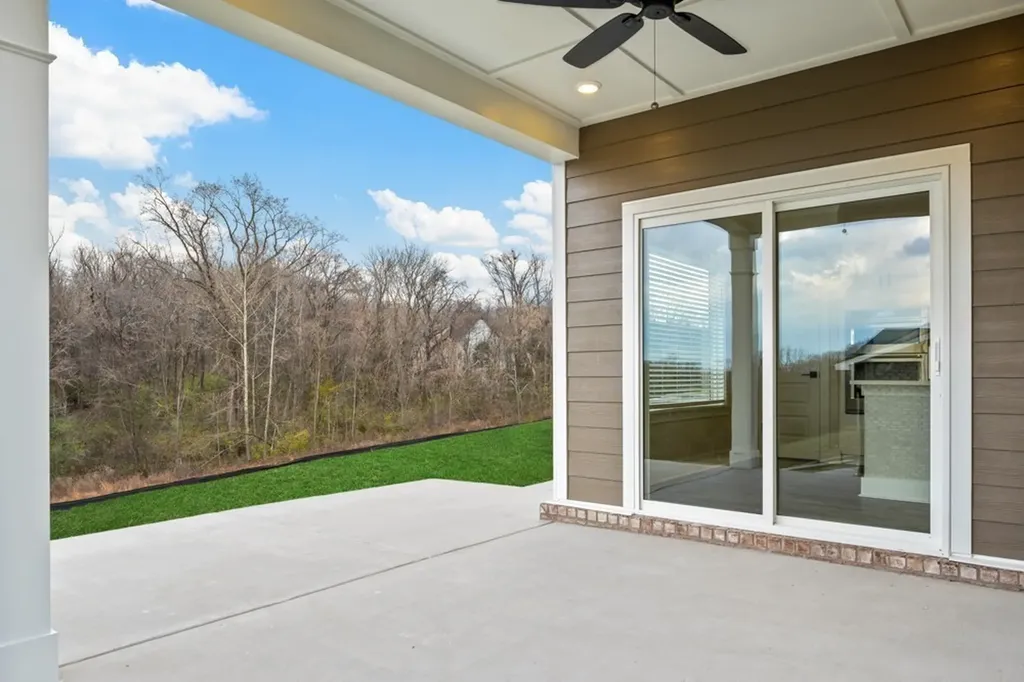 817 Hillock Trace Lebanon TN 37087