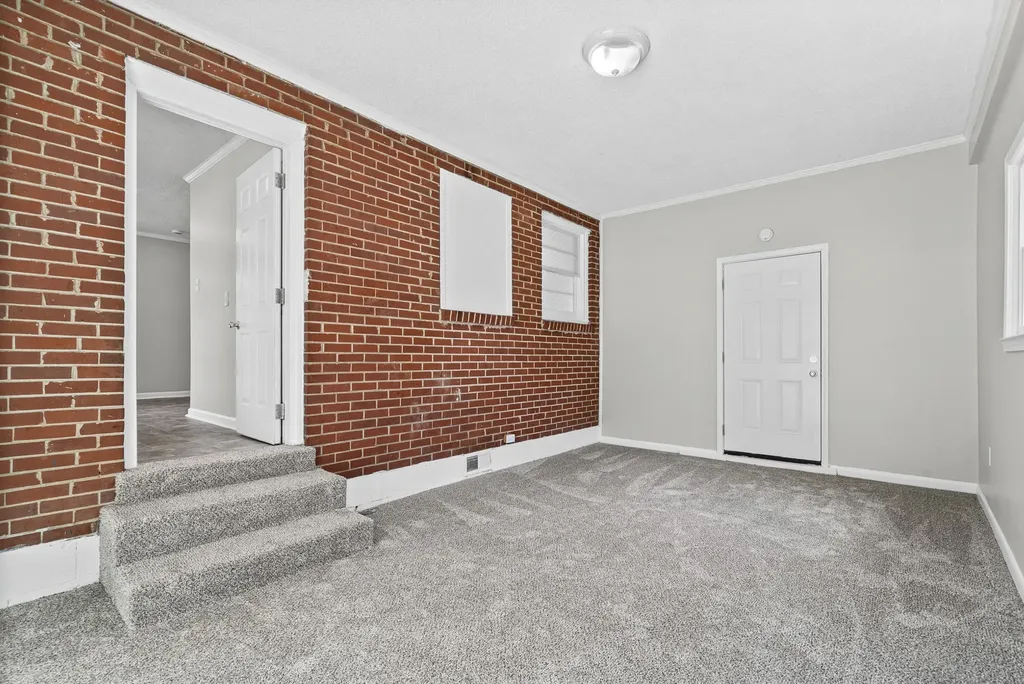 9 Lealand Drive Clarksville TN 37042