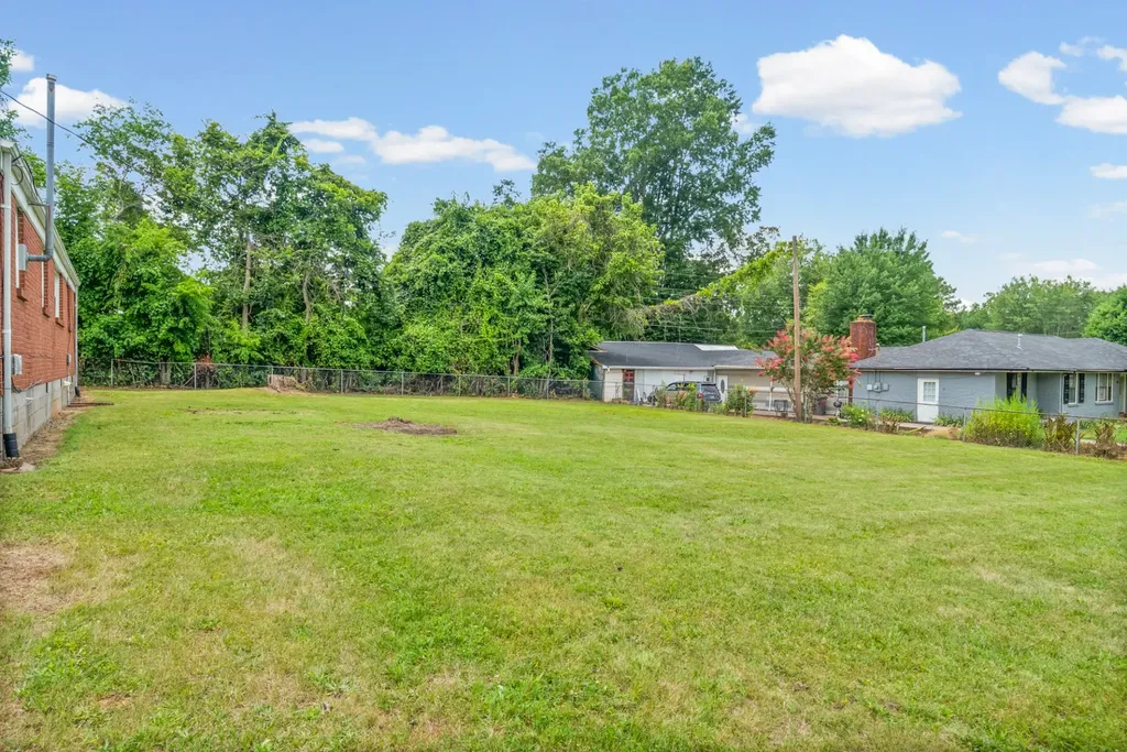 9 Lealand Drive Clarksville TN 37042