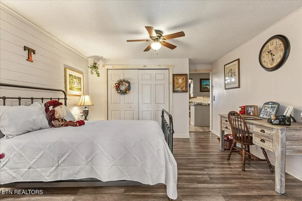 910 Reagan Valley Road Tellico Plains TN 37385