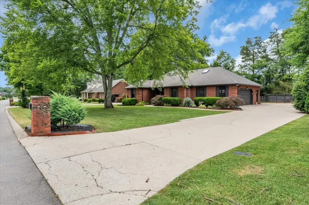 415 Whitney Drive Smyrna TN 37167