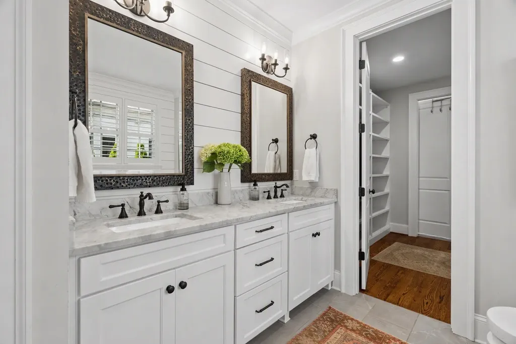 2711 Brightwood Avenue Nashville TN 37212