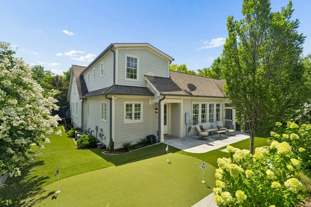2711 Brightwood Avenue Nashville TN 37212