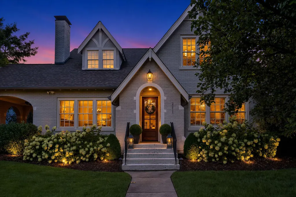 2711 Brightwood Avenue Nashville TN 37212