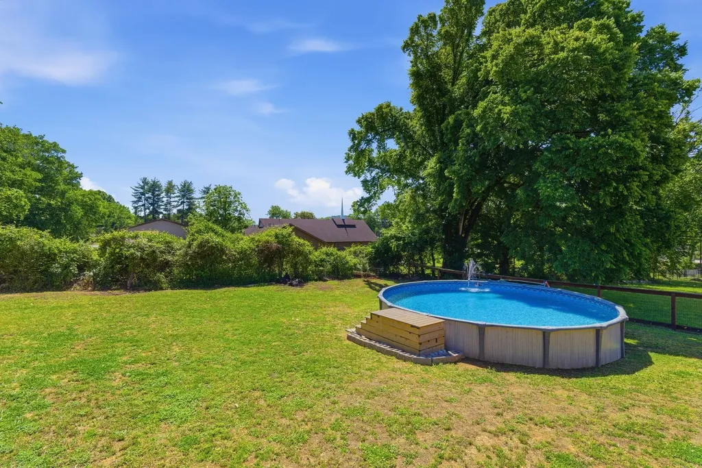 100 Mockingbird Lane Hartsville TN 37074