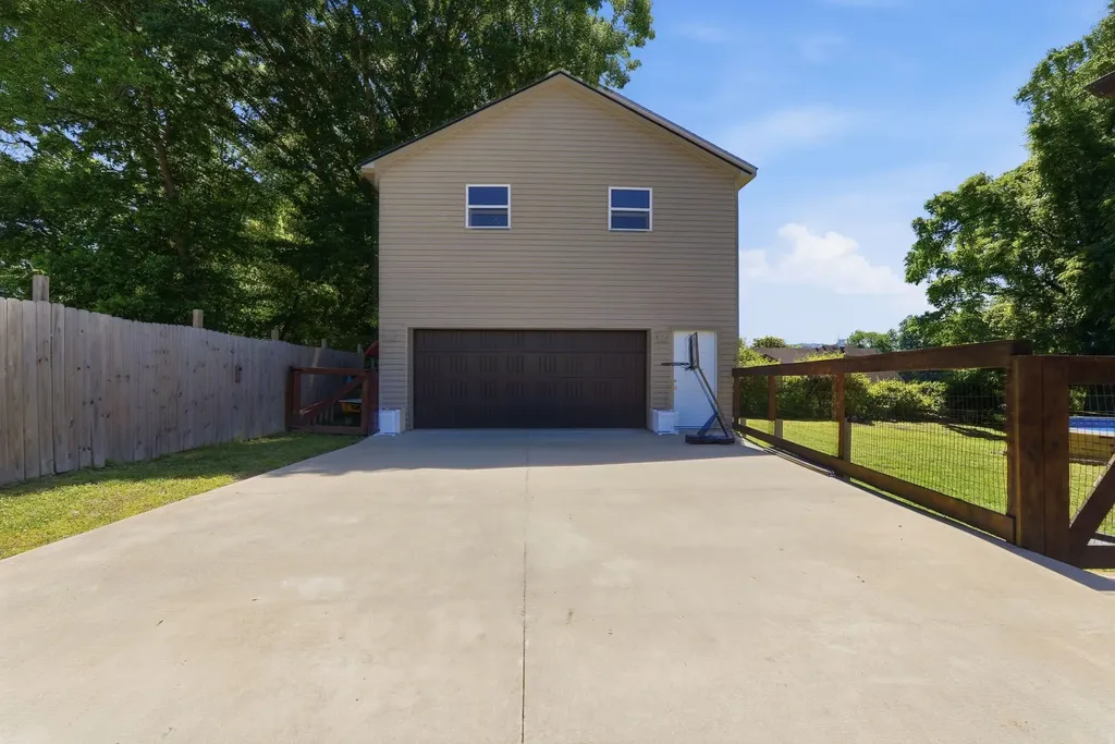 100 Mockingbird Lane Hartsville TN 37074