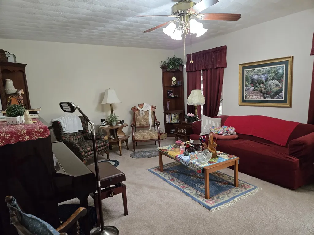 415 River Oaks Drive New Johnsonville TN 37134