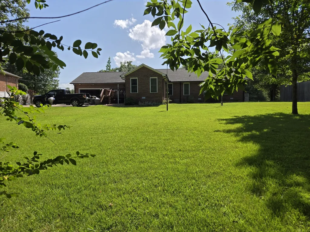 415 River Oaks Drive New Johnsonville TN 37134