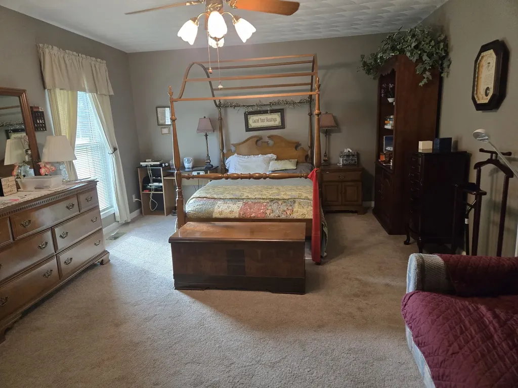 415 River Oaks Drive New Johnsonville TN 37134