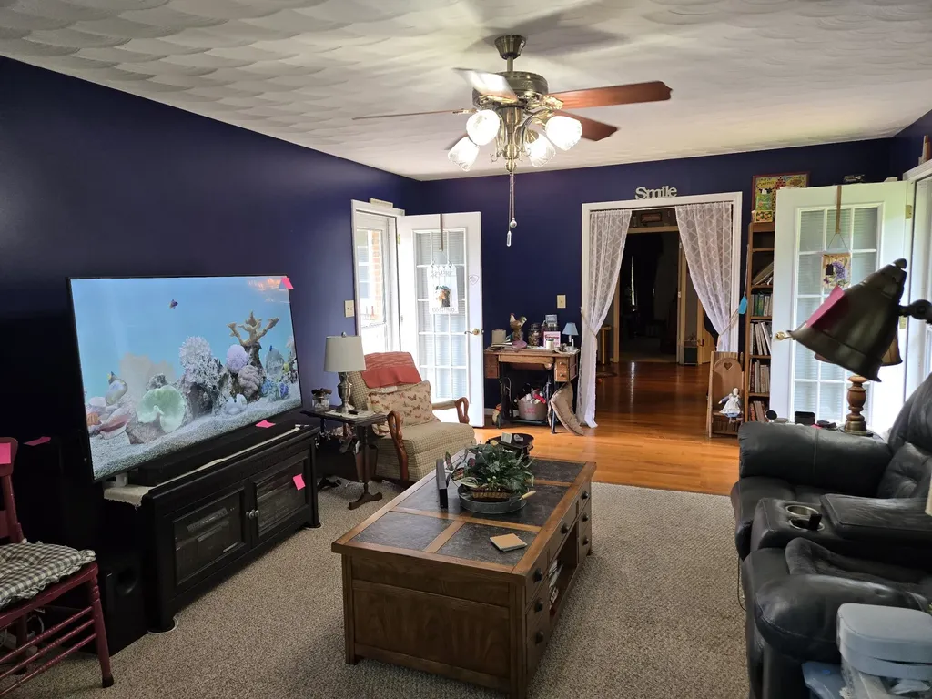 415 River Oaks Drive New Johnsonville TN 37134