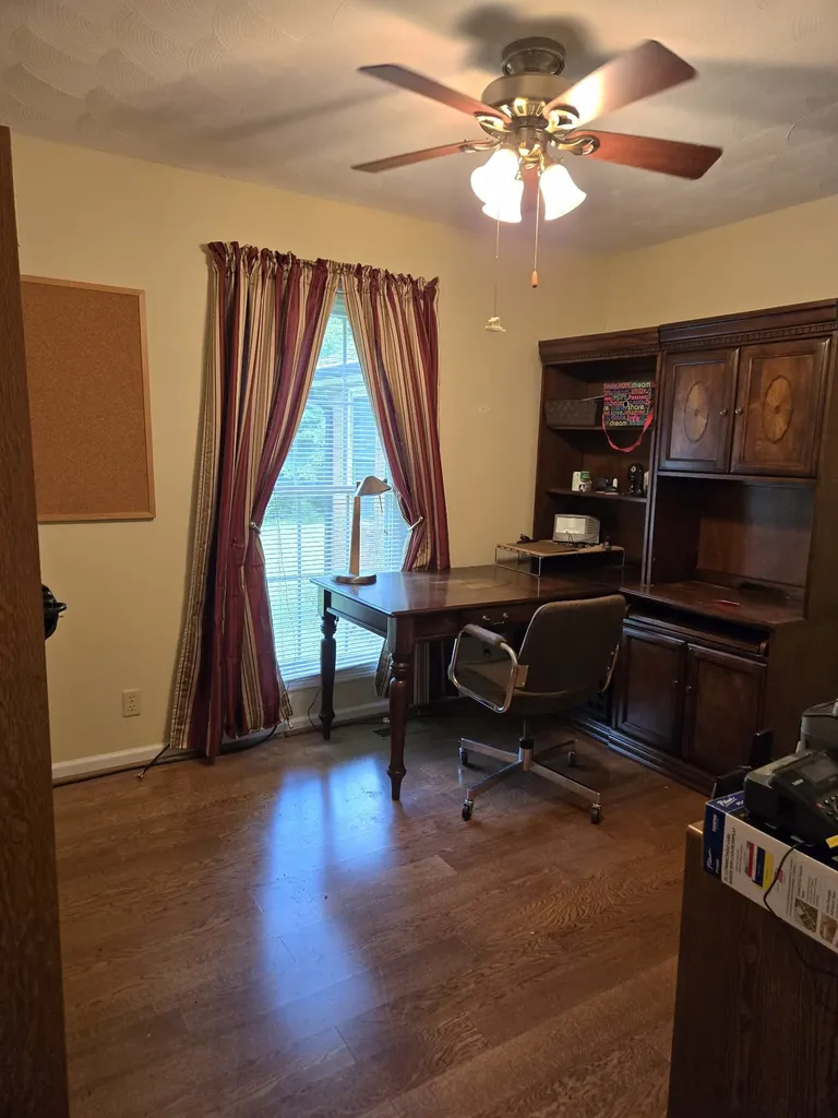 415 River Oaks Drive New Johnsonville TN 37134