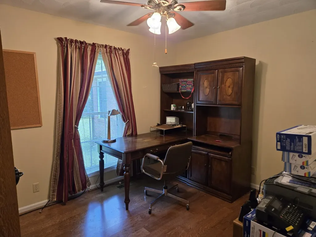 415 River Oaks Drive New Johnsonville TN 37134