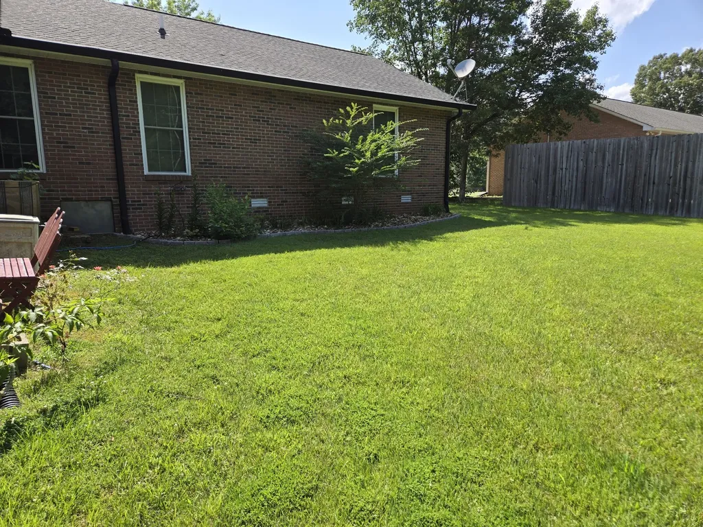 415 River Oaks Drive New Johnsonville TN 37134