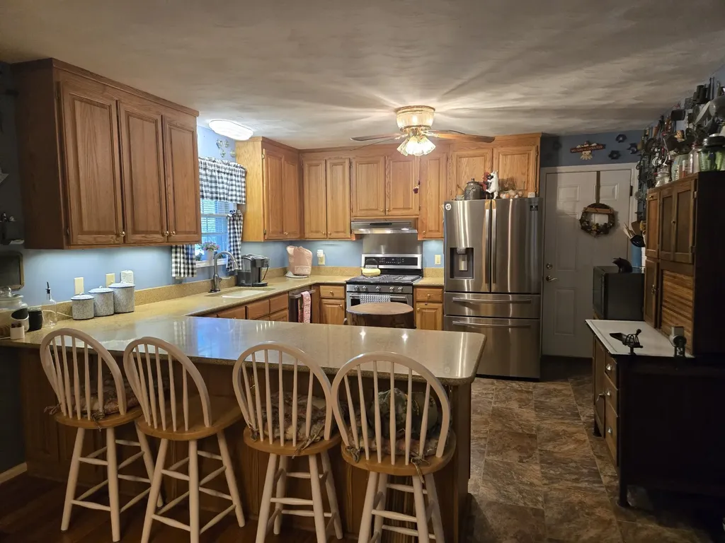 415 River Oaks Drive New Johnsonville TN 37134