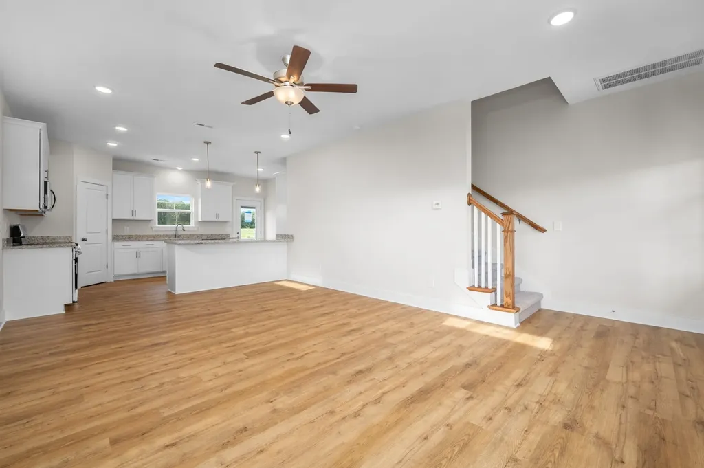 639 Vrabel Road Murfreesboro TN 37130