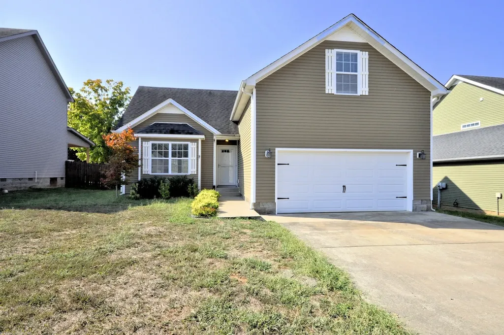 404 Leslie Wood Drive Clarksville TN 37040