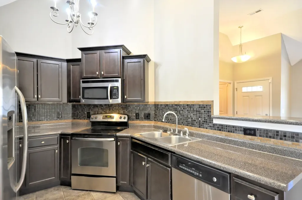 404 Leslie Wood Drive Clarksville TN 37040