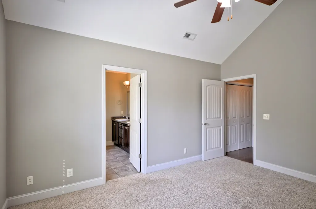 404 Leslie Wood Drive Clarksville TN 37040