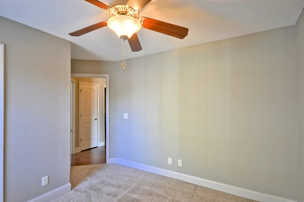 404 Leslie Wood Drive Clarksville TN 37040