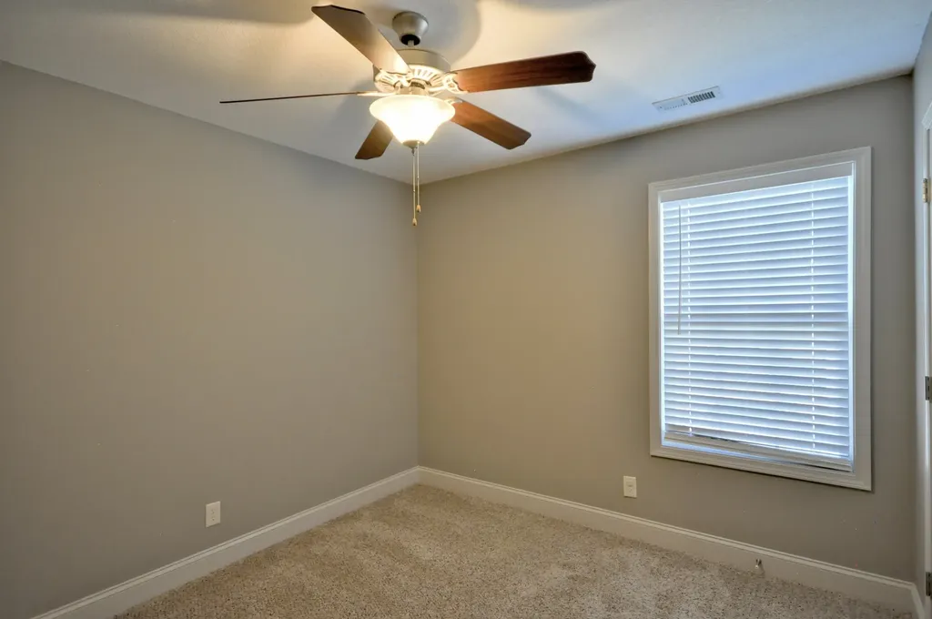 404 Leslie Wood Drive Clarksville TN 37040