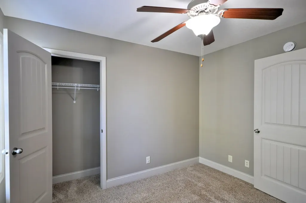 404 Leslie Wood Drive Clarksville TN 37040