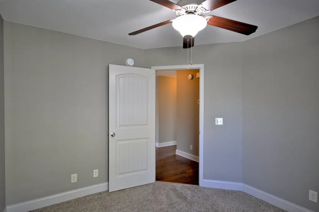 404 Leslie Wood Drive Clarksville TN 37040