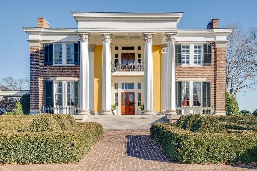1711 Old Hillsboro Road Franklin TN 37069