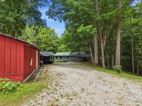 2543 S Bunker Hill Road Sparta TN 38583