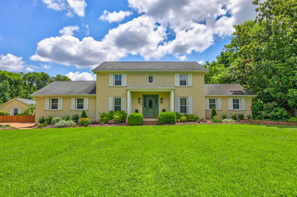 510 Granny White Pike Brentwood TN 37027