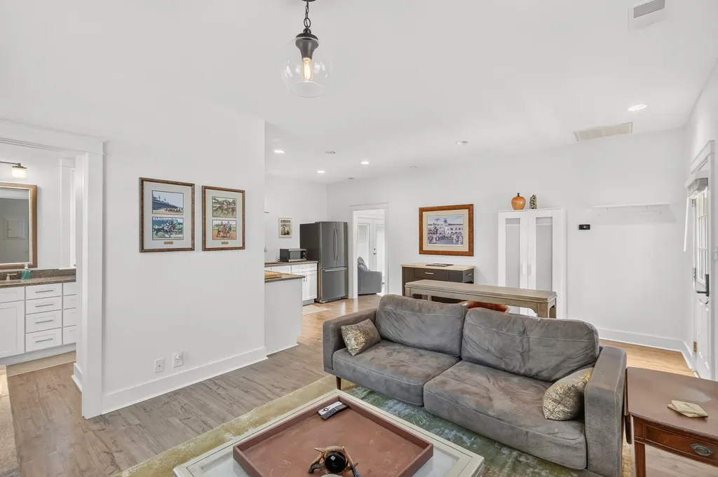 510 Granny White Pike Brentwood TN 37027