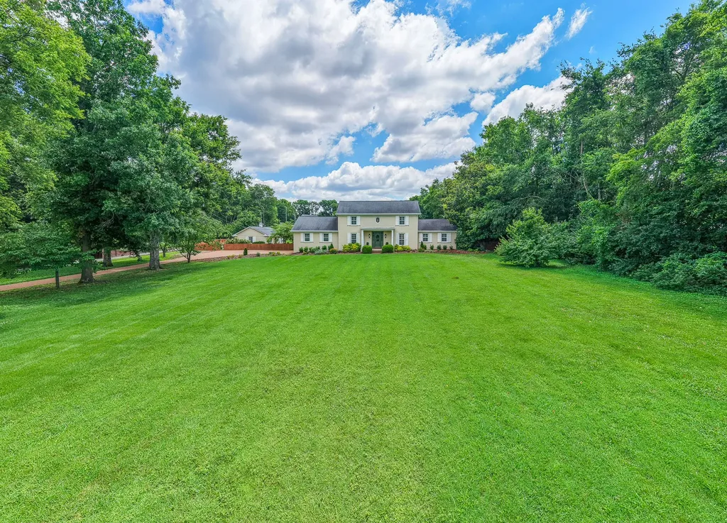 510 Granny White Pike Brentwood TN 37027