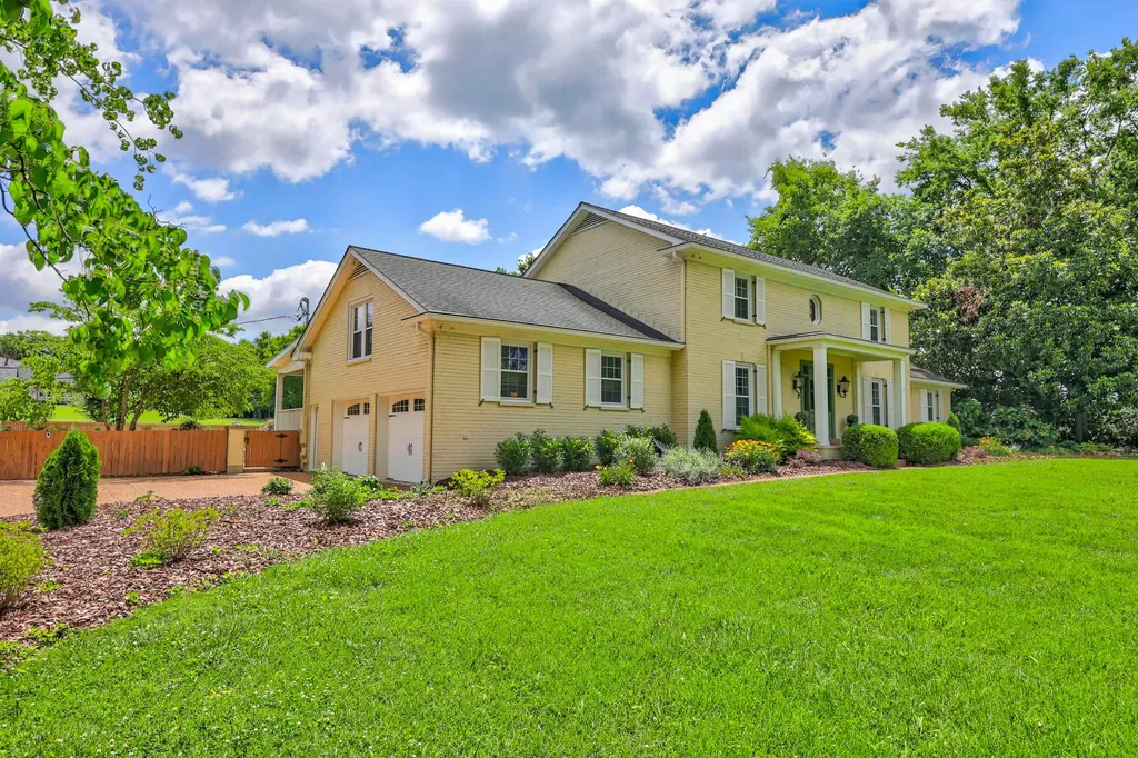 510 Granny White Pike Brentwood TN 37027