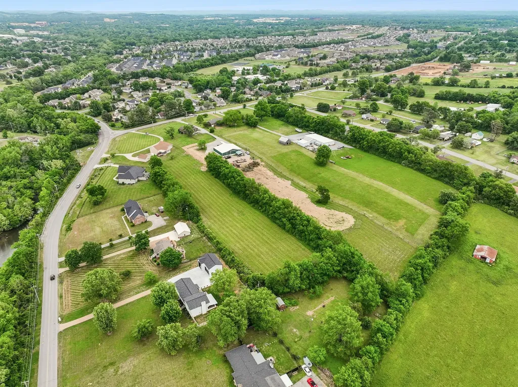 515A Nichols Lane Gallatin TN 37066