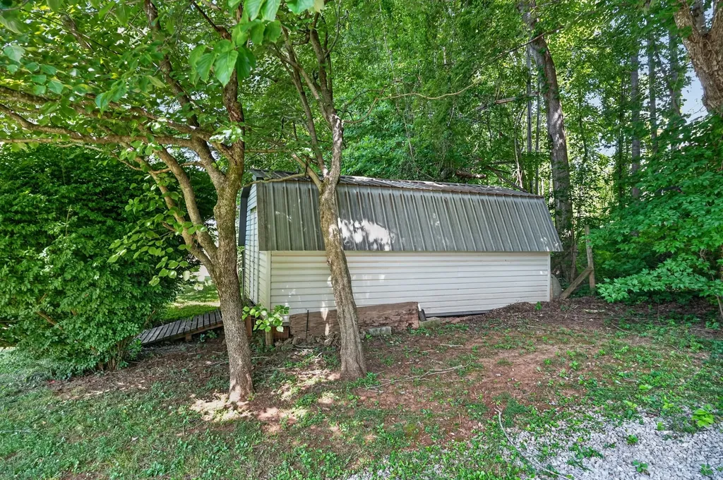 1920 Bay View Drive Cookeville TN 38506