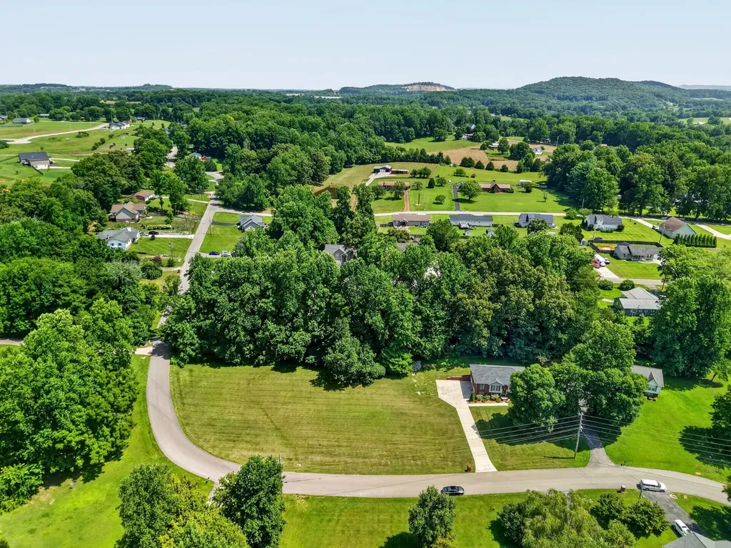 1920 Bay View Drive Cookeville TN 38506
