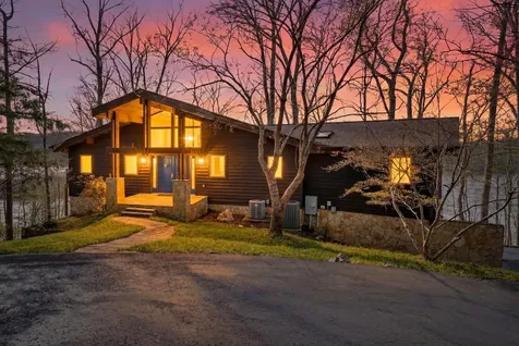 203 Whispering Hills Drive Dover TN 37058